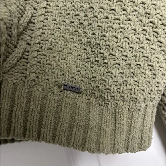 Hollister Cable Knit V-Neck Cropped Sweater Olive Green Women’s Size XS - Picture 4 of 7